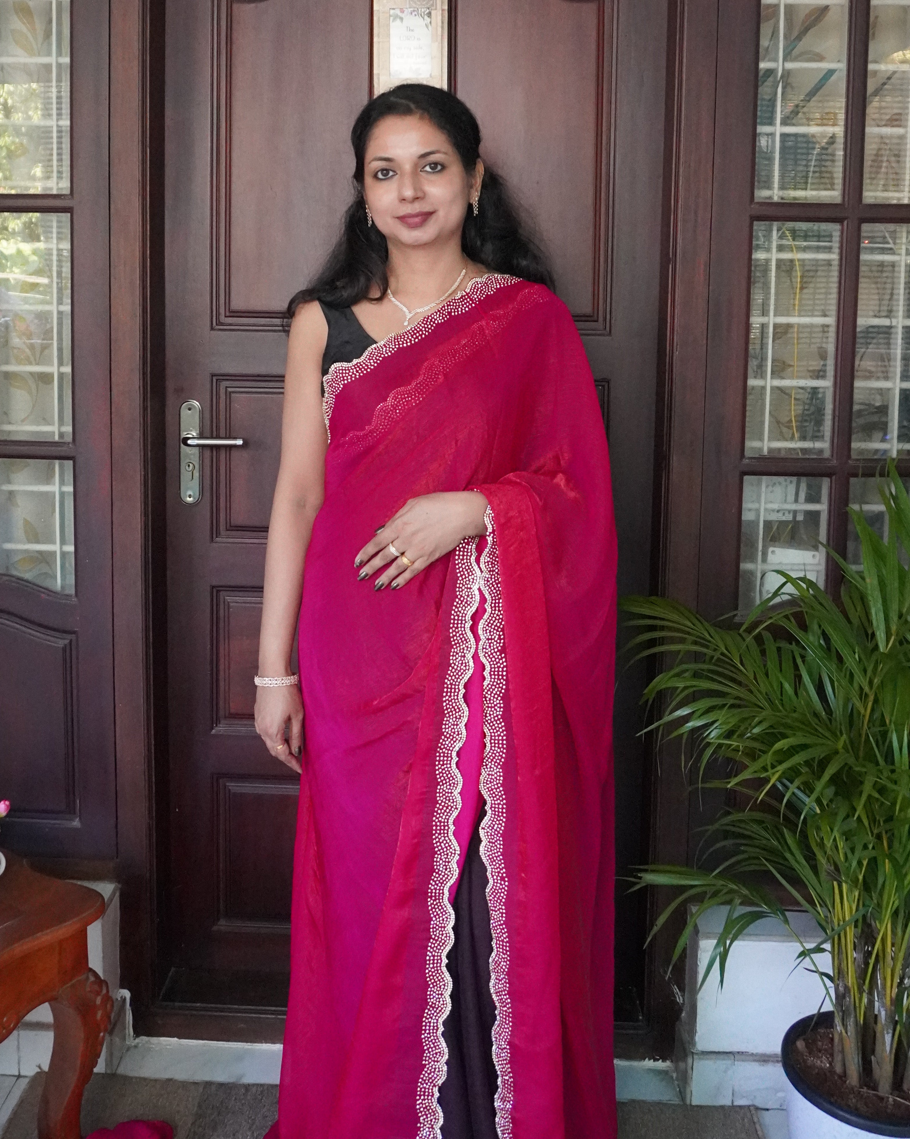 Crushed Georgette Saree With Stones on the Border -0018