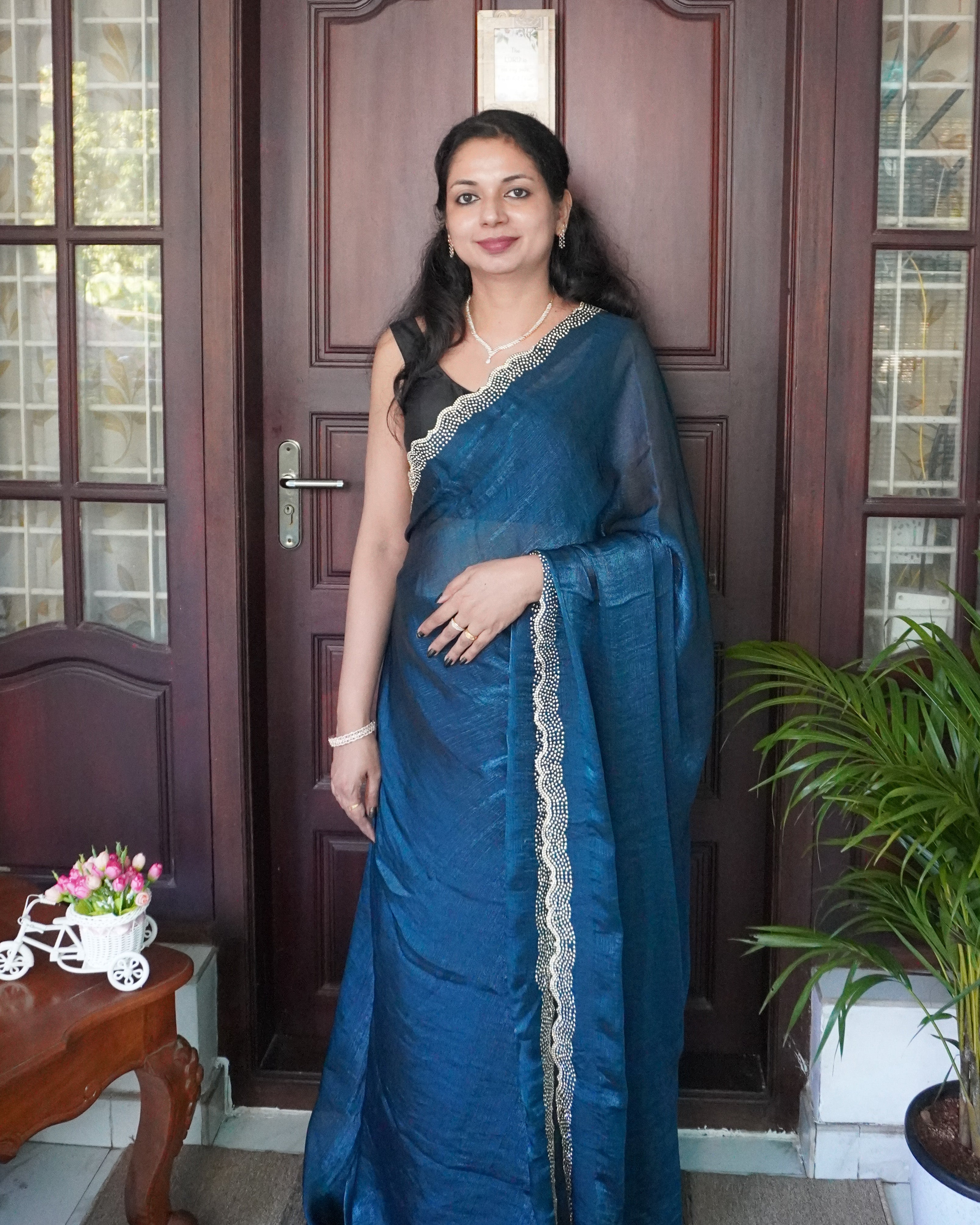 Crushed Georgette Saree With Stones on the Border -0018