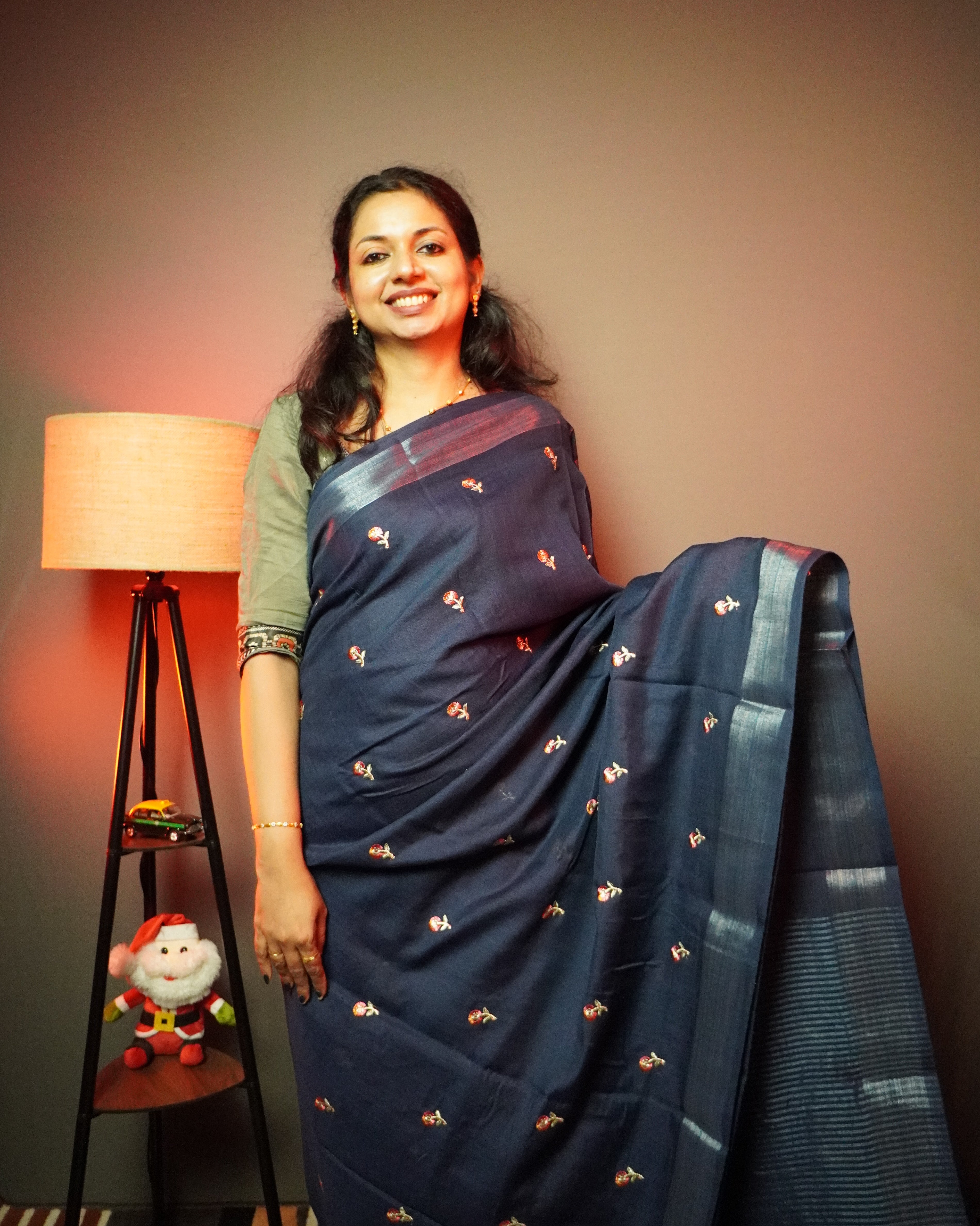 Linen Saree with Embroidery Work -0001