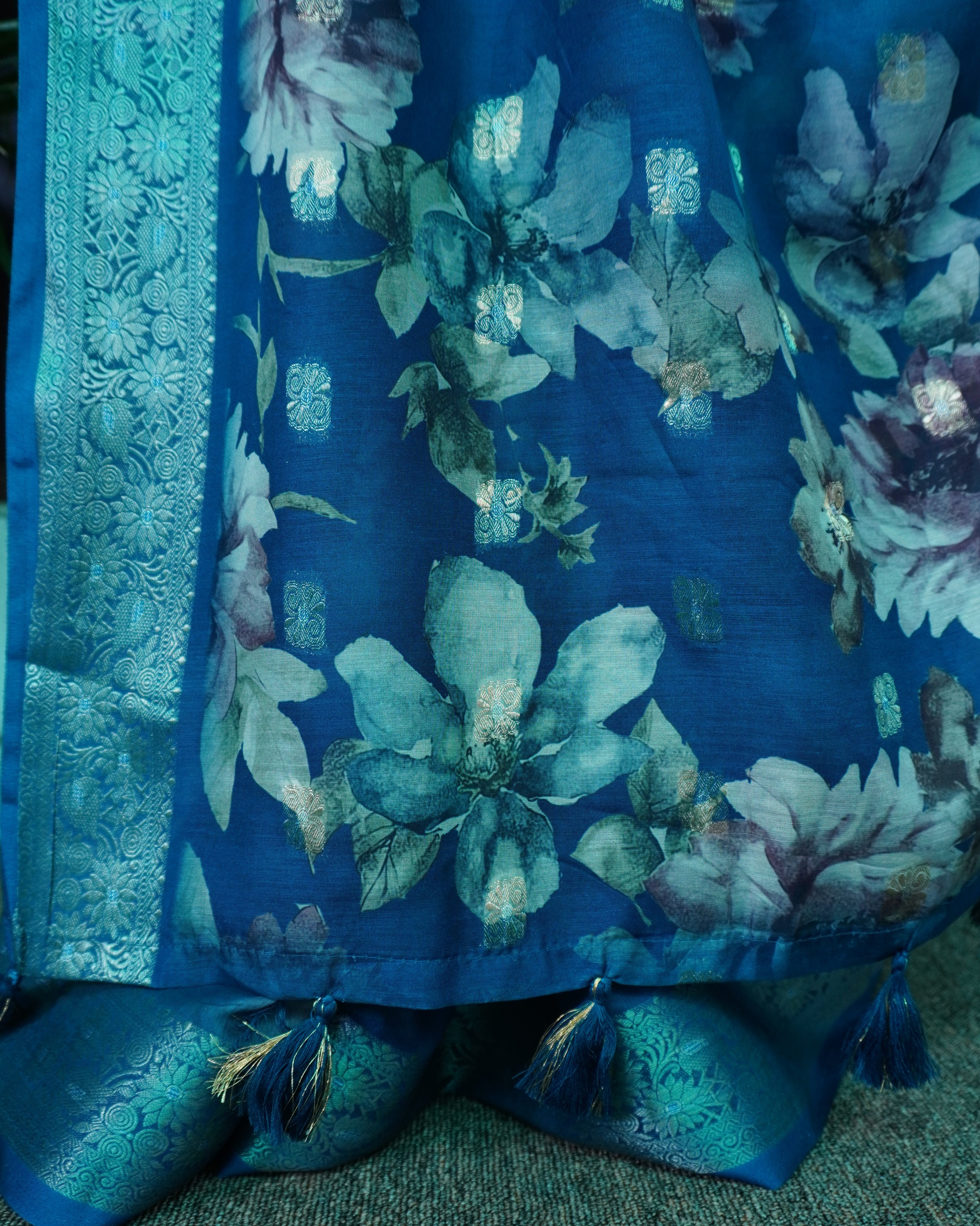 Semi Linen Saree with Floral Print-0050-1